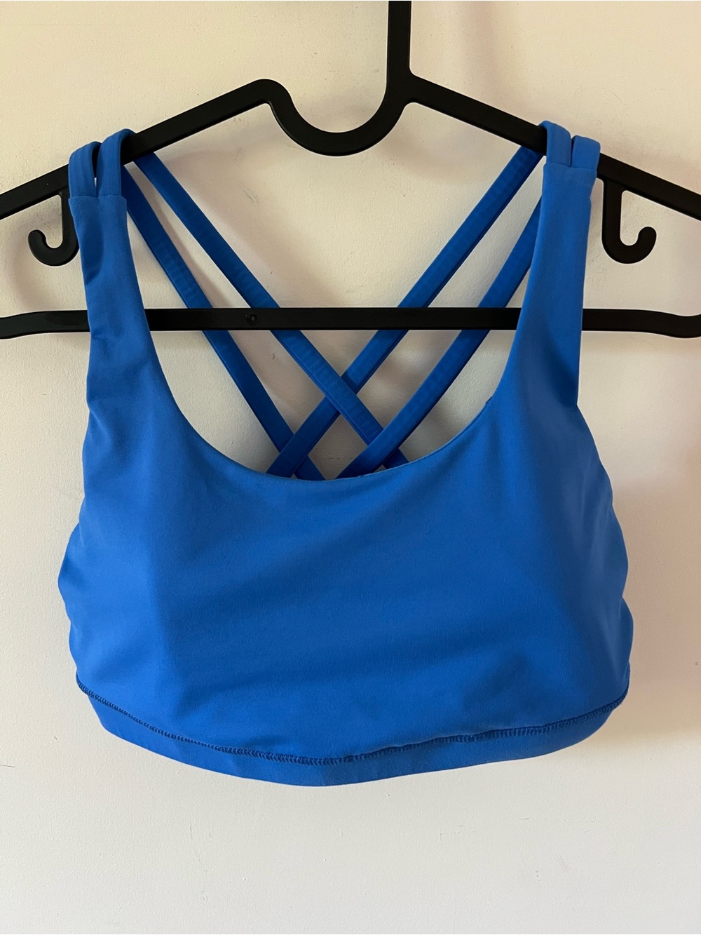 *Lululemon Energy Bra Medium Support - Size 6 (Blue)
